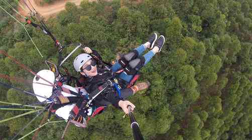 滑翔伞安全吗，飞行体验需要注意什么？