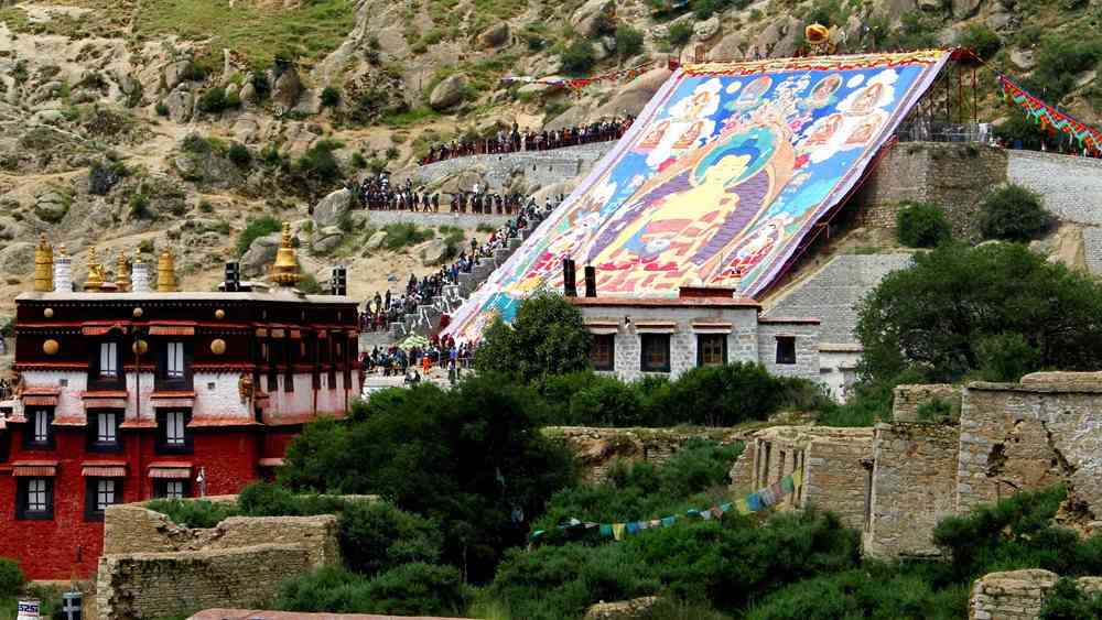 雪顿节来临，西藏旅游进入火爆季节