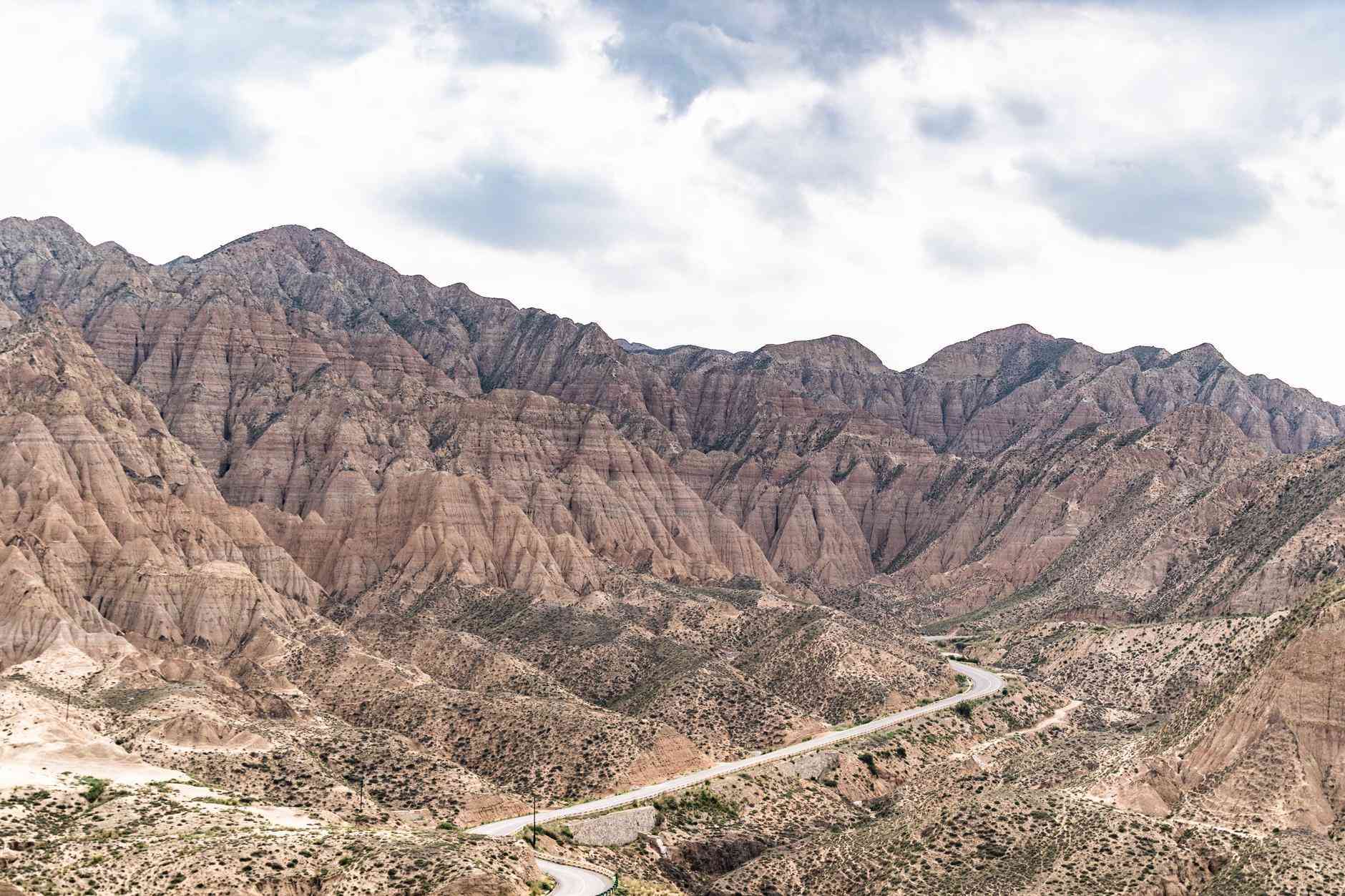 龙羊峡风景怎么样？龙羊峡土林公园游览攻略