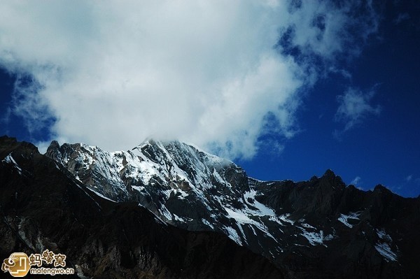 布达拉峰