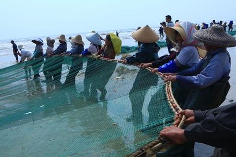 <湛江-吉兆湾3日游>海钓，高尔夫，南海舰队，出海打鱼（当地游）