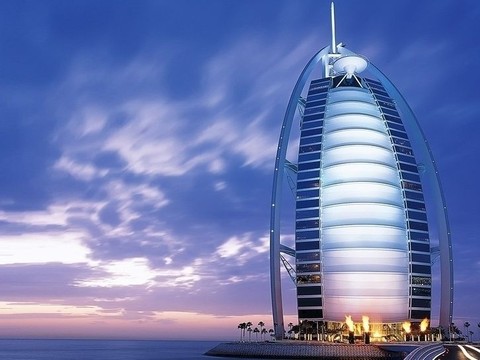 <迪拜-阿布扎比-沙迦5日游>超值特惠，阿之曼海滨，全国可联运