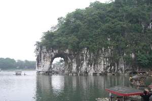 东莞去广西桂林阳朔汽车三天一晚特价游(国庆特惠)